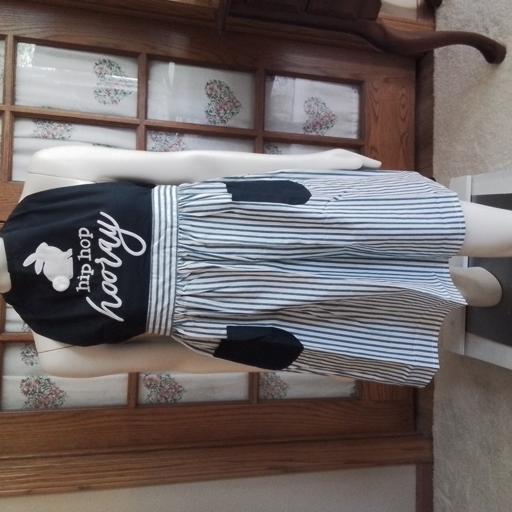 Brand-new! burton+Burton apron, navy and white stripe, ties, w/ pockets!